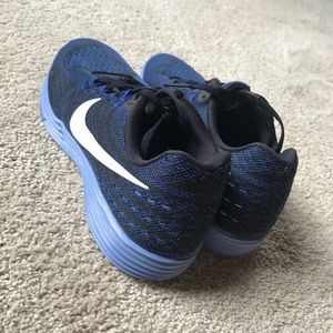 Blue NIKE tennis shoes